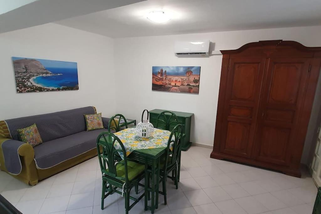 הוילה פלרמו Villino Sirene Mondello מראה חיצוני תמונה
